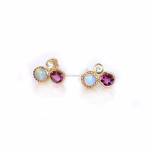 Grossiste Boucles d'oreilles en or jaune massif 14k avec mélange de pierres précieuses Boucles d'oreilles minimalistes faites à la main Fabricant de bijoux Fournisseur - Product Image 3
