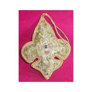 Adorno Navideño Colgante Hecho a Mano de Estilo Antiguo - Product Image 1