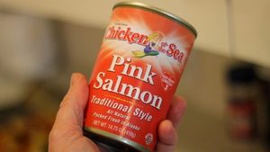 Atún Enlatado Conservado en Salmuera con Salsa de Tomate, Alto en Proteínas, Suministro al por Mayor - Product Image 2