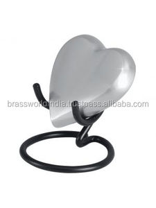 Trinity White Heart souvenir crémation Urn pour les cendres humaines de Brassworld fournitures commémoratives indiennes - Product Image 5