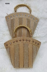 Pochette de soirée ethnique traditionnelle indienne pour femmes, faite à la main, en tissu brodé, en jute et en soie, avec rabat, ND56, couleurs vives - Product Image 5