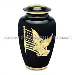 Urna de cremación de latón de estilo americano para adultos azul de Brassworld India Suministros funerarios Urna de metal - Product Image 4