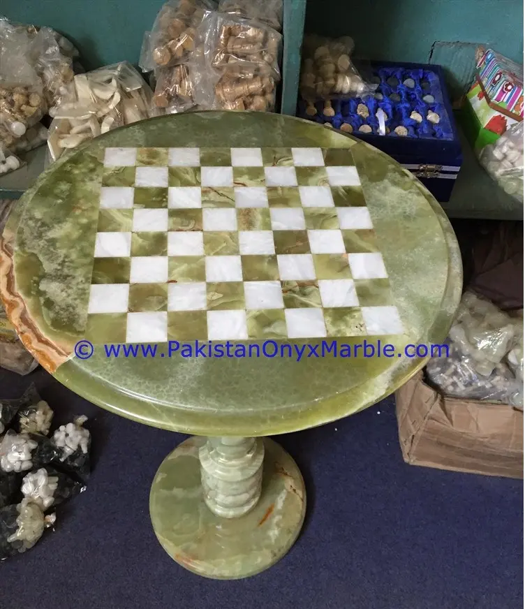 Hand carved Green onyx and white marble chess set with figures