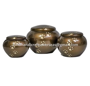 โอดิสซีย์ทองเหลืองสัตว์เลี้ยงโกศศพขี้เถ้าของสุนัขและแมวตีนสลักผู้ผลิตและผู้จัดจำหน่ายจากอินเดีย - Product Image 1