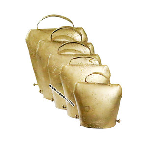 Campana de vaca de hierro india de forma cuadrada, campana de Metal decorativa al por mayor para decoración de hogar y jardín, artesanía rústica y colgante al aire libre - Product Image 1