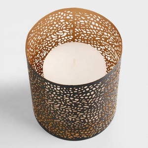 Bougeoir cylindrique en métal pour la décoration intérieure pour les fêtes de Noël - Product Image 2
