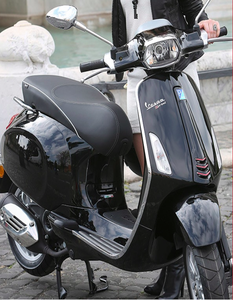 Offre Spéciale nouveau style scooter fabriqué au Vietnam (couleur: jaune, blanc, bleu, rouge) - Product Image 2