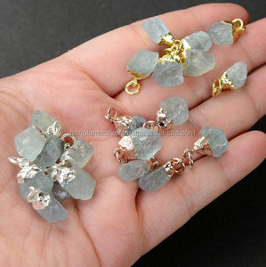 Pendentif en pierre de naissance aigue-marine or rose galvanoplastie bijoux unisexe pour enfants pour anniversaire avec pierre brute fabriquée - Product Image 4