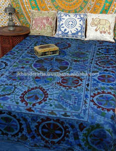 ชุดเครื่องนอนผ้าปูเตียงลายปัก Uzani - Product Image 2