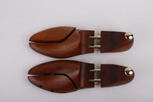 Árboles de zapatos de madera de Carpe de colores personalizados para mujeres y hombres diferentes colores con logotipo de Haya para el cuidado del calzado - Product Image 4