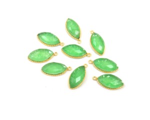 Conector de bisel facetado de Calcedonia Prehnita, fianza única chapada en oro para fabricación de joyas, hallazgos y componentes de piedras preciosas - Product Image 1