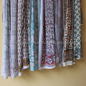 ชุดชายหาดเซ็กซี่5ชิ้น,ผ้าถุงพิมพ์ลายดอกไม้ - Product Image 1