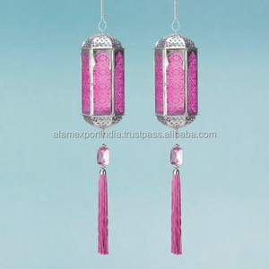 ราคาสมเหตุสมผลคุณภาพสูงแขวนโคมไฟโคมไฟโลหะเงินสําเร็จรูปในสีแก้วสีชมพูสําหรับตกแต่งบ้านและงานปาร์ตี้ - Product Image 1