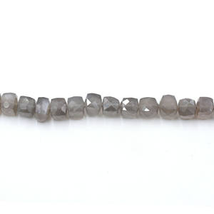 Gary Cubic Zirconia 6-8mm Faceted Beads Strand Stone Beads avec Dazzling Cube Shape - Product Image 2