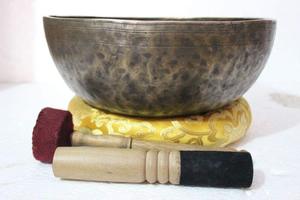 ชามร้องเพลงทำจากโลหะของทิเบตเบ้าหลอมควอตซ์สำหรับบำบัดด้วยเสียงและการทำสมาธิ - Product Image 3