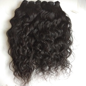 Nouvel arrivage d'extensions de cheveux humains bouclés naturels vierges non traités Remy indiens armure de cheveux vierges naturels bruts de haute qualité - Product Image 4