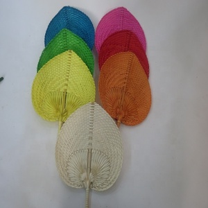 Abanico de mano de hoja de palma de VIENAM - Product Image 1