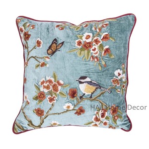 Funda de cojín de terciopelo bordado Floral, funda de almohada decorativa al por mayor, cojín de diseño para decoración del hogar - Product Image 4