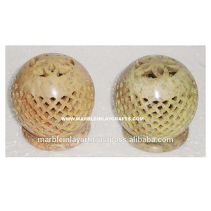 Portavelas Decorativo de Piedra Jabonosa, Hermoso y Hecho a Mano, Redondo, para Decoración del Hogar - Product Image 1