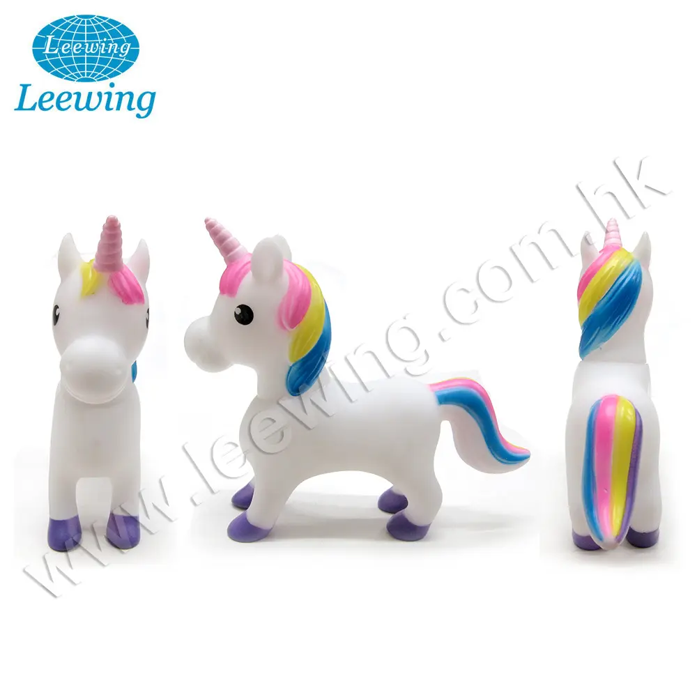 Hot Product 2019 Plastic PVC Vinyl Party Decorations Custom Baby Product Water Bath Toys for Kids Unicorn