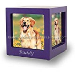 Urne à cadre Photo en bois massif de Brassworld inde fournitures de funérailles de Brassworld inde - Product Image 1