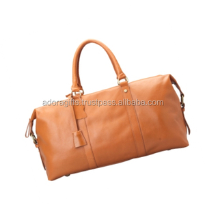 Sac de sport et de gymnastique décontracté en cuir PU de bonne qualité Bagages de voyage vintage avec logo personnalisé Fermeture à glissière pour les voyages de remise en forme - Product Image 1