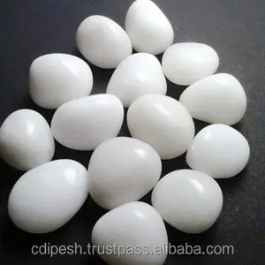 natural opaque quartz pebbles and stones machine mirror polished pebbles price per ton in India