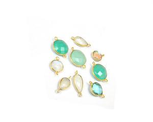 Connecteur de lunette vintage fait main en plaqué or avec multi pierres précieuses - Product Image 5