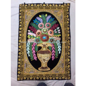 Zardozi Royal Jewel Tenture murale en tissu de luxe Article de décoration d'intérieur pour le style Instagram ou la décoration de la chambre et du jardin en pierre - Product Image 2