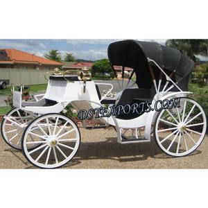 Victoria Victoria — chariot 8 chevaux avec capuche noire, pour mariage, tourisme, promenade, nouveauté - Product Image 1