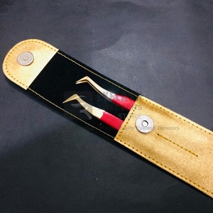 Venta al por mayor de pinzas de extensión de pestañas japonesas de acero inoxidable con logotipo personalizado de color rojo dorado recubierto de pestañas de volumen ruso puntiagudas - Product Image 2