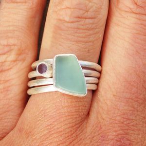 Anillo de declaración de Calcedonia de agua, anillo de boda de plata de ley bohemio hecho a mano, anillo de regalo de piedra natal de marzo clásico - Product Image 1