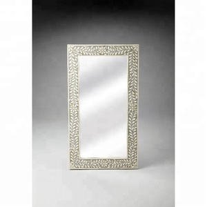 Espejo de Pared Rectangular Negro Antiguo Hecho a Mano en India, con Marco para Baño - Product Image 1