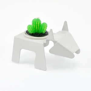 Support de lumière de thé de finition jaune mat de conception élégante de forme de girafe de fer pour la décoration à la maison - Product Image 4