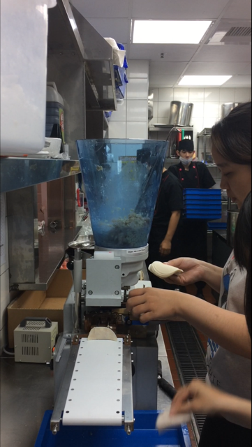 Japanese Gyoza Dumpling Making Machine  Looking for Distributor in European Countries Gyoza Wrapper