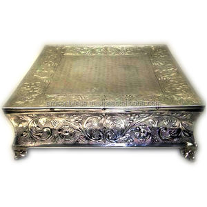 Soporte de exhibición de pastel de 3 niveles de metal decorativo moderno hecho a mano soporte de magdalenas seguro para alimentos de alta calidad a precio razonable - Product Image 3