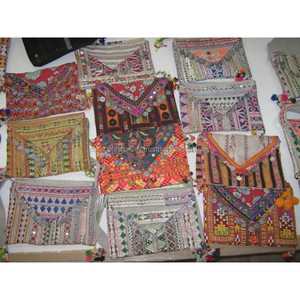 Sacs à bandoulière bohème pour femmes de l'Inde sac à bandoulière élégant et tendance Boho Chic Jute Cultch sac filles femmes à la main - Product Image 4