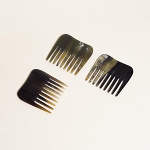 Natural Buffalo Horn <b>Combs</b> Polished with Smooth Teeth for Home Use at Very Cheap Price by Royal Artisans - Product Image 2
