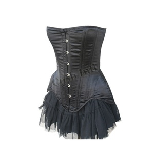 Vestido de corsé gótico por encima del busto personalizado, satén negro con ribete de encaje, falda con volantes de red, plumas bordadas, control firme para ropa de discoteca - Product Image 1