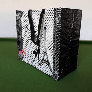 ถุงช้อปปิ้งแบบมีหูหิ้ว ผลิตจากผ้า PP สีตามสั่ง พร้อมโครงสร้างแบบ U-Piping - Product Image 3