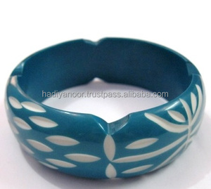 Brazalete de resina para mujer - Product Image 4