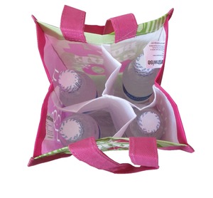 กระเป๋าโท้ทใส่ไวน์ทำจากผ้า PP เป็นมิตรต่อสิ่งแวดล้อมพร้อมโลโก้ลายการ์ตูนออกแบบได้ตามต้องการสำหรับการโฆษณาโปรโมชั่นจากเวียดนาม - Product Image 3