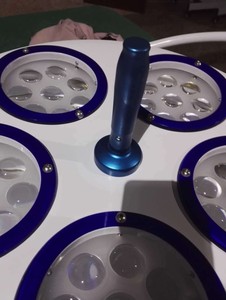 Beş ışık kaynağı matris Operaitng ışıkları standı taşınabilir mobil şarj edilebilir pil kumandalı LED ışık lamba - Product Image 3