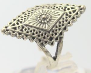 Auténtico anillo de moda turco oriental Material de aleación duradero con diseño grabado - Product Image 5