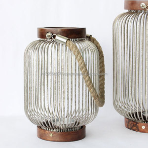 Farol de vela de alambre plateado - Product Image 1