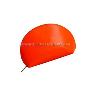 Bolsa de cosméticos de cuero PU de viaje de lujo con cierre de cremallera Proveedor de bolsas y estuches de cosméticos en línea - Product Image 1