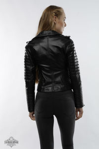 เสื้อโค้ทแฟชั่นใหม่สำหรับผู้ใหญ่ ไซส์ XL ผ้าวัลเลริอาโน โรมาโน ผสมขนสัตว์ ระบายอากาศได้ดี บุด้วยขนสัตว์ ตกแต่งด้วยขนสัตว์ ปิดด้วยการสวมหัว - Product Image 5