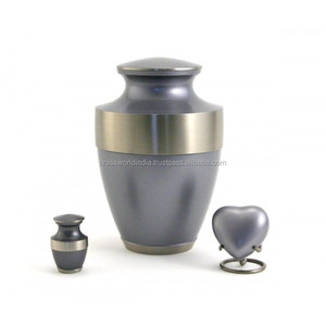 Ensemble d'urnes funéraires en laiton rouge de style américain avec un design rose élégant et classique - Product Image 5