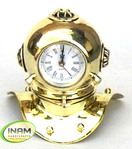 Qualité extrême, créateur Antique fait à la main nautique beau et designer casque en laiton avec horloge de table - Product Image 1