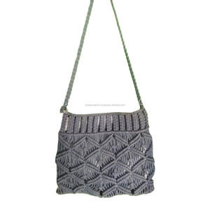 OEM sac de plage Boho tricoté décontracté avec pompons en macramé sac de luxe pour femmes sac à bandoulière d'Inde - Product Image 5